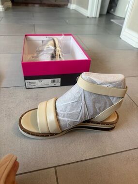 Vince Camuto Cream Leather Strappy Platform Sandals